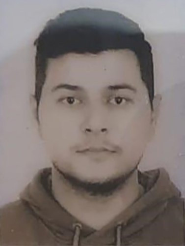 Uçuruma yuvarlanan vinç yüklü kamyon paramparça oldu: 25 yaşındaki sürücü öldü - Resim: 2