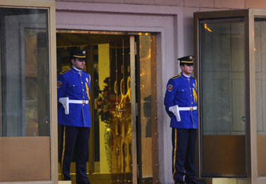 Polisler sarı-lacivert oldu - Resim: 4