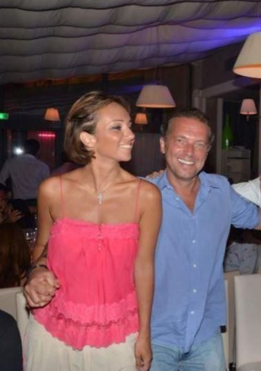 Cem Uzan 'azgın teke sendromu'na yakalandı! 40 yaşındaki karısını 27 yaşındaki sosyetik güzelle aldattı - Resim: 3