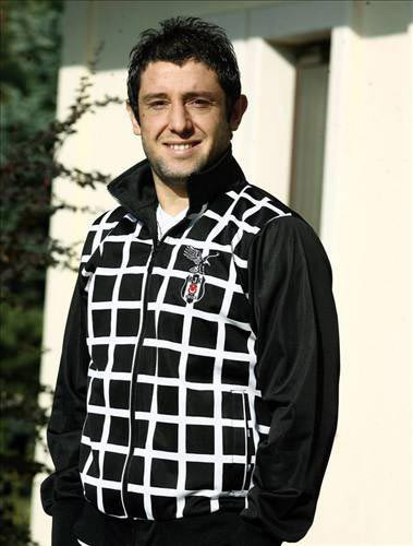 Ünlü futbolcuların lüks otomobilleri  - Resim: 3