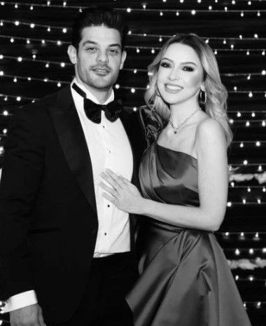 Hadise ve Mehmet Dinçerler çiftinin hayalleri yıkıldı! Düğün iptal oldu bütün planlar yerle bir oldu! - Resim: 1