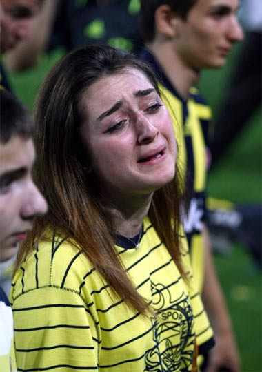 Fenerbahçeliler böyle yıkıldı - Resim: 3