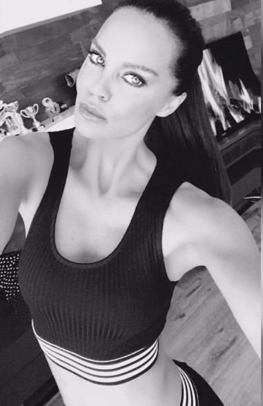 Ebru Şallı bikinili fotoğraf paylaştı olay oldu - Resim: 4