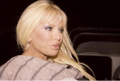 Bu ünlüler babalarını bir kalemde sildi! - Resim: 4