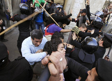 Mısır'da tansiyon düşmüyor - Resim: 4