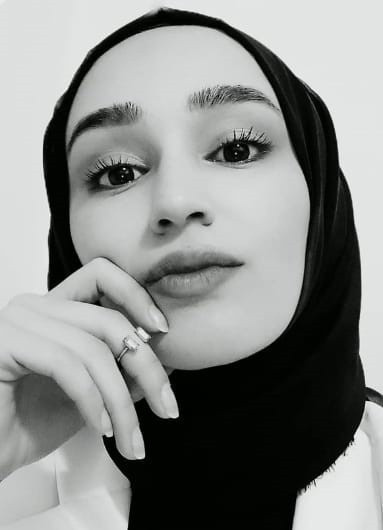 Telefonla çağırdı sonrası facia! 2 bacağı kopan genç kız öldü - Resim: 0