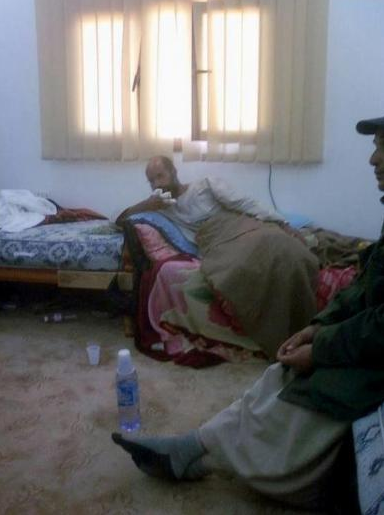 Oğul Kaddafi'yi yakaladılar, kahraman oldular! - Resim: 4