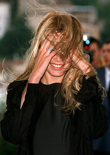 Ünlü isimler fena dağıttı! - Resim: 1