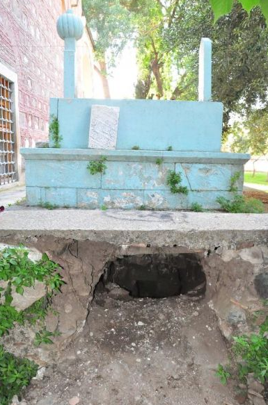 Sadrazam mezarında hazine aradılar - Resim: 4