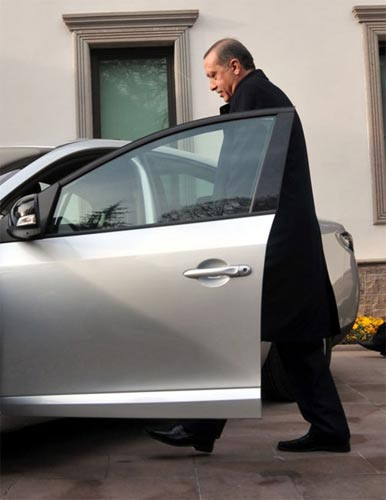O otomobili ilk Erdoğan sürdü - Resim: 1