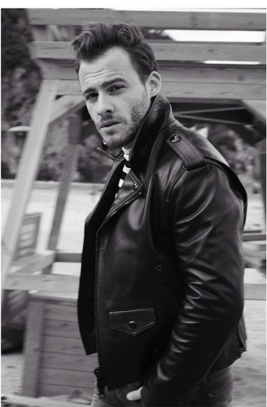 Kerem Bürsin yarı çıplak poz verdi Instagram'da yer yerinden oynadı - Resim: 4