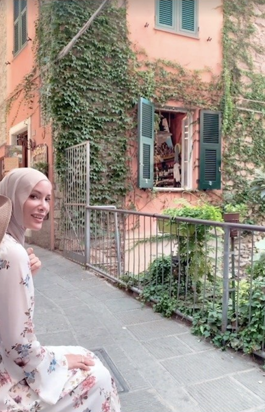 Kendini hayır işlere adayan Gamze Özçelik uzun süre sonra fotoğraf paylaştı! "Ay gibisin" - Resim: 3