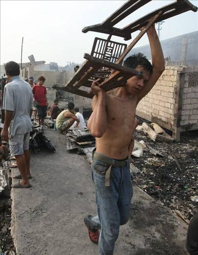 Ölüm pahasına bataklığa daldılar - Resim: 2