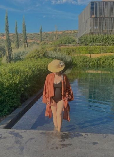 Karnı burnunda Demet Evgar'dan mayolu pozlar! - Resim: 1