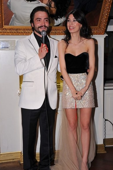 Ahmet Kural nişanlandı - Resim: 1