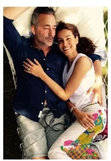 Aşk yaşadıkları iddia edildi! Mehmet Aslantuğ ve Gözde Akpınar'dan açıklama geldi - Resim: 1