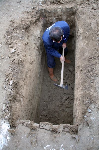 Erzincan'da toplu mezar kazdılar! - Resim: 1
