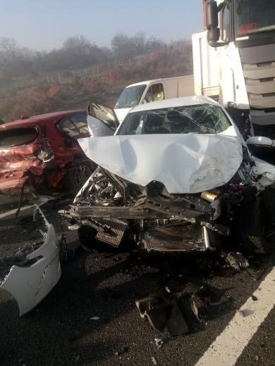 Bursa'da sis facia getirdi 10 araç birbirine girdi! Görüntüler dehşete düşürdü - Resim: 4