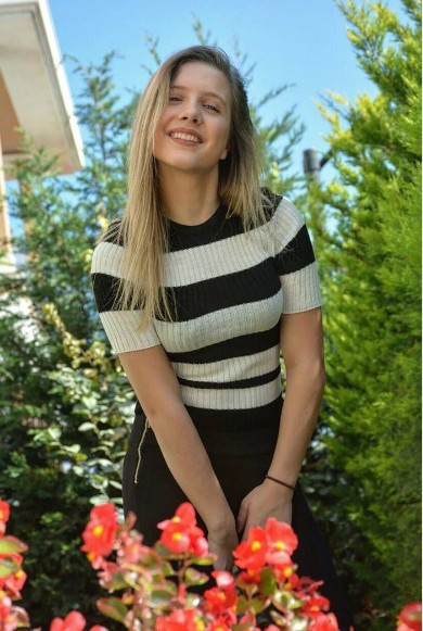 Selena dizisinde oynuyordu Dilara Kurtulmuş büyüdü - Resim: 4