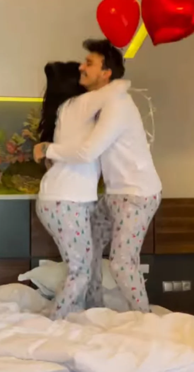 Gelin adayı Hanife Gürdal mahremini ilan etti: Eşiyle birlikte yatak odasından paylaştı! - Resim: 4