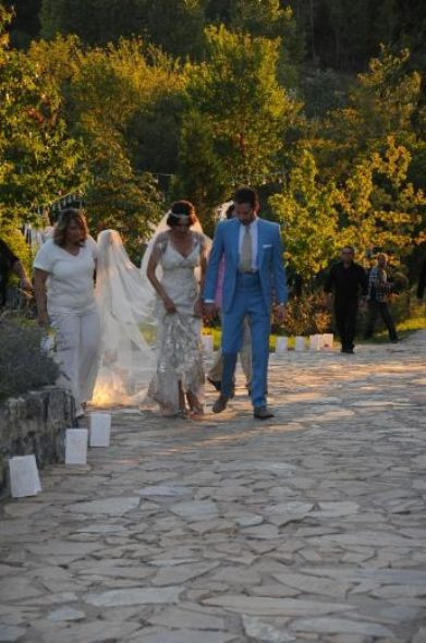 Hande Ataizi böyle evlendi - Resim: 2