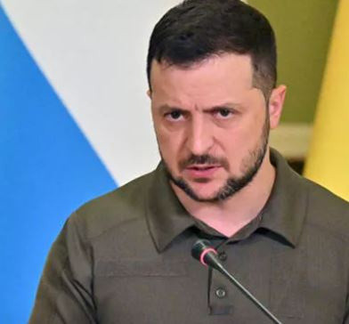 Zelenskiy gibi konuşup ünlü yazarı kandırdılar! 'Tatsız şaka' - Resim: 1