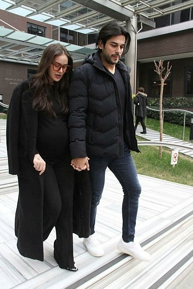 Burak Özçivit, oğlu için bakın ilk nereye koştu - Resim: 4