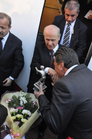 Seçim 2011'den en çarpıcı kareler! - Resim: 1