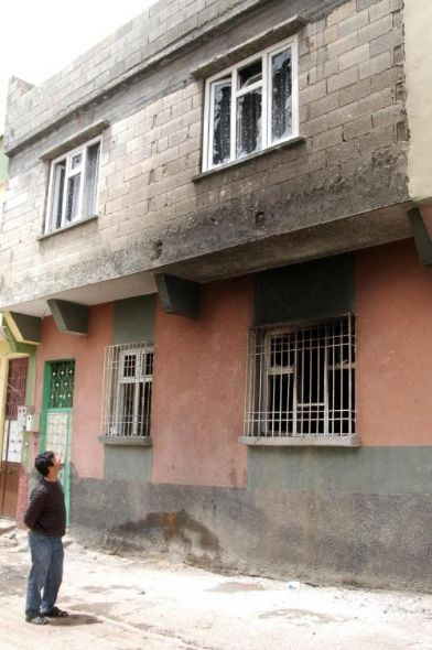 Minik kızın tecavüzcüsüne linç girişimi - Resim: 2