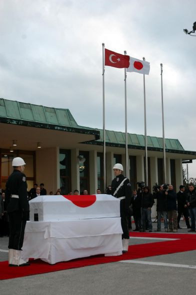 Japon doktor son yolculuğuna uğurlandı - Resim: 3