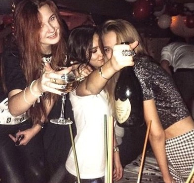 Her pozları olay! Rusya'nın zengin çocuklarına bakın - Resim: 3