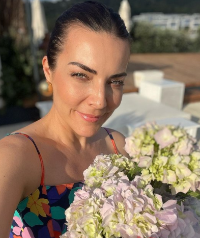 Ünlü oyuncu Burcu Kara’ya hırsızlık şoku! Çekime gitti evi soyuldu hırsız bakın kim... - Resim: 3