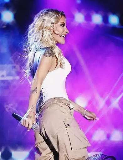 İrem Derici eski aşkını çabuk unuttu! Yeni sevgilisiyle el ele poz verdi - Resim: 3