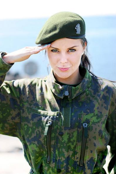 Hangi ülkenin kadın asker ordusu var? - Resim: 4