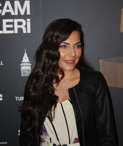 4. Yeşilçam Ödülleri gecesinde şıklık yarışı - Resim: 3