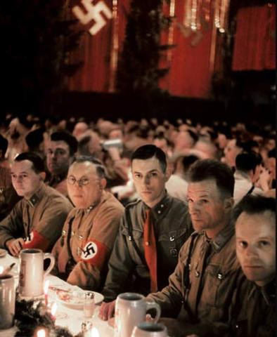 Hitler'in görülmemiş Noel fotoğrafları - Resim: 4