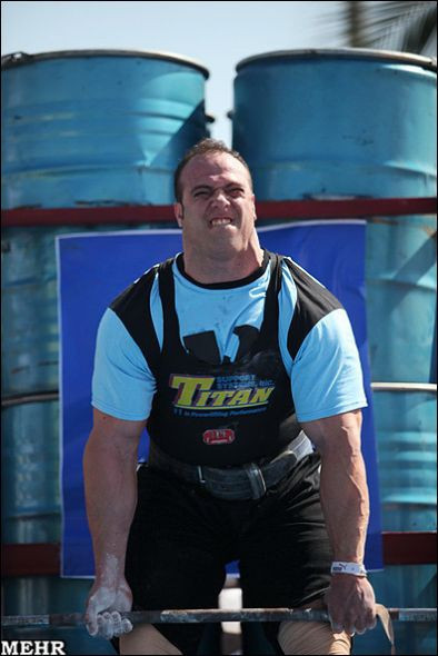 Sokak ortasında böyle asıldı - Resim: 2