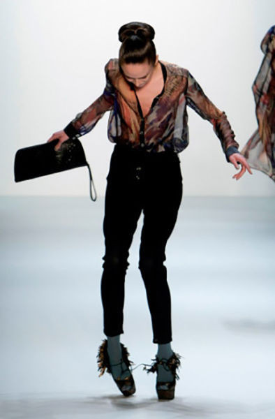 Ayakta duramayan mankenler - Resim: 2