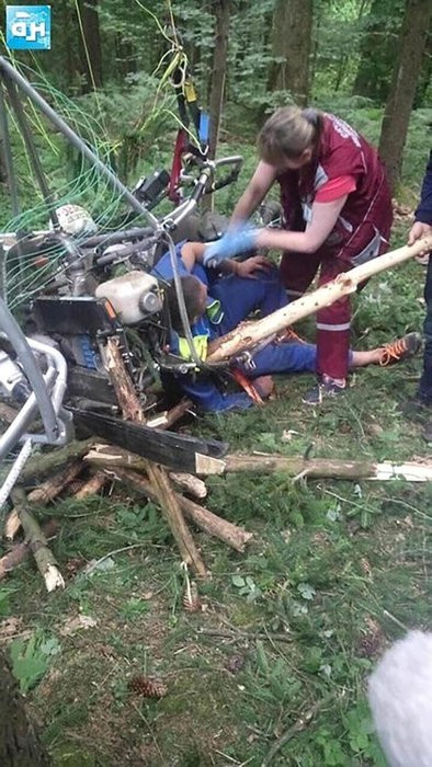 Korkunç kaza! Omzuna kütük saplandı - Resim: 2