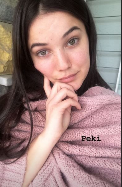 Aşk 101 dizisinin Burcu hocası Pınar Deniz makyajsız halini paylaştı! - Resim: 3