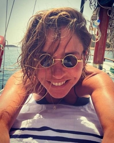 Ece Uslu yürekleri hoplattı Instagram onu konuşuyor - Resim: 1