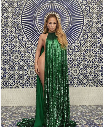Jennifer Lopez'in sosyal medyada paylaştığı poz olay oldu! - Resim: 2