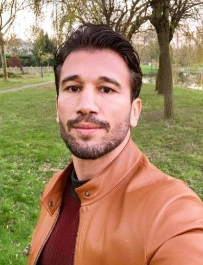 Survivor 2018 şampiyonu Adem'in nişanlısı, görenleri kendine hayran bıraktı! Bakın kim çıktı - Resim: 1