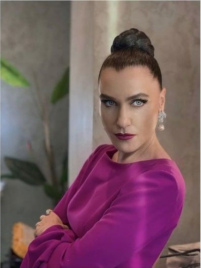 Yasak Elma yıldızı Şevval Sam göğüs dekoltesiyle büyüledi yorum yağdı - Resim: 4