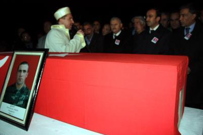 Bakan Yıldırım'ın elini bırakmadı - Resim: 3