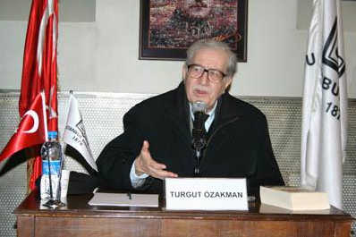 Çılgın Türk Turgut Özakman'ı kaybettik - Resim: 4