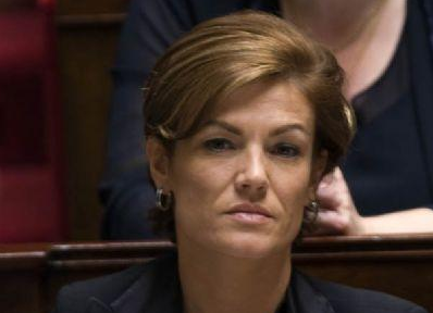 Bakanlar bile etekle dolaşamıyor - Resim: 4