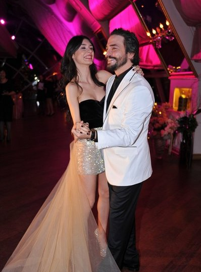 Ahmet Kural nişanlandı - Resim: 3