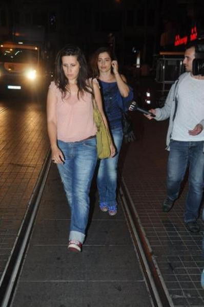 Mine Çayıroğlu sarhoş oldu, dağıttı - Resim: 3