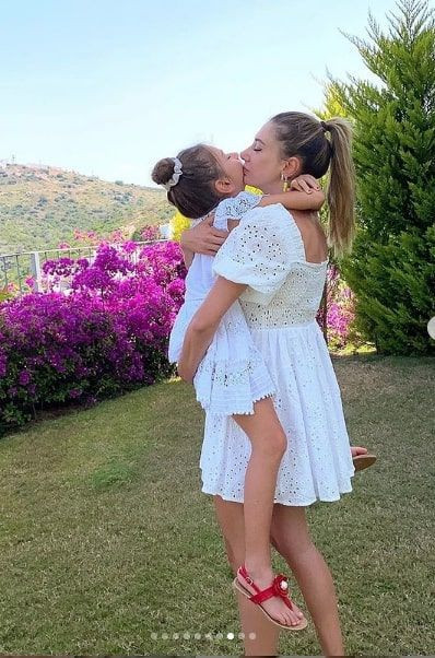 Şeyma Subaşı kızıyla pozunu paylaştı gelen yorum çıldırttı küfrü bastı - Resim: 3